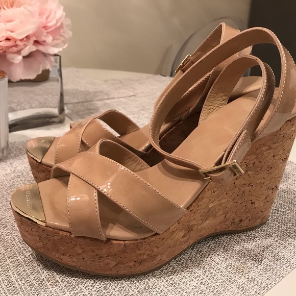 Jimmy Choo patent leather nude wedges sz 39 - Picture 4 of 8
